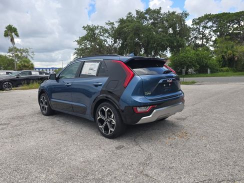 New 2026 Kia Niro SX Touring FWD image 6