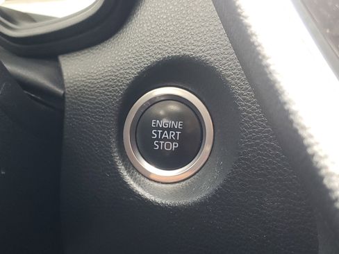 Used 2022 Toyota Corolla Cross LE FWD image 30