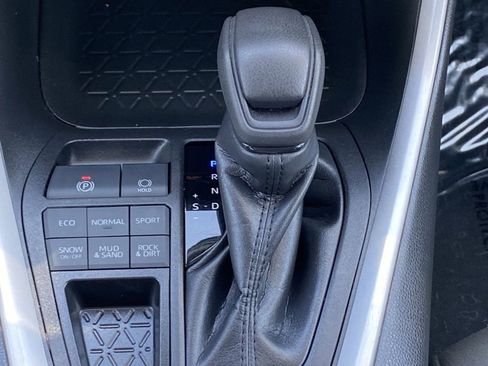 Certified 2023 Toyota RAV4 XLE AWD/4WD image 34
