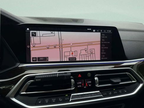 Used 2019 BMW X5 xDrive40i w/ Convenience Package image 25