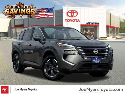 Used 2024 Nissan Rogue SV image 1