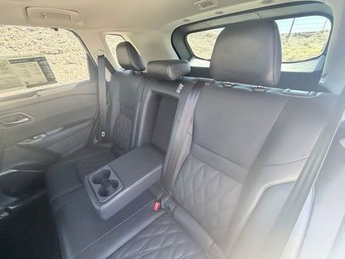 Certified 2022 Nissan Rogue Platinum w/ Head-Up Display Package image 27