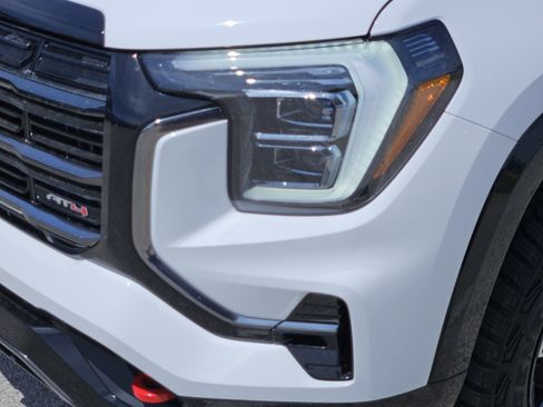 New 2026 GMC Terrain AT4 AWD/4WD image 5