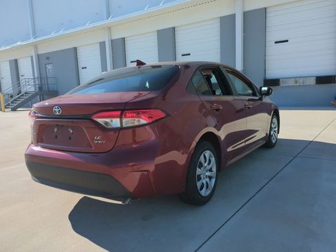 Certified 2025 Toyota Corolla LE image 5