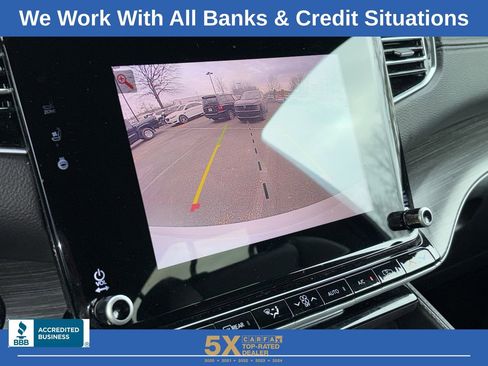 Used 2024 Jeep Wagoneer L Series II image 25