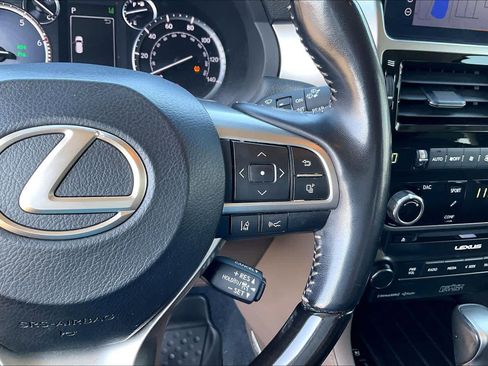 Used 2023 Lexus GX 460 Luxury w/ Accessory Package AWD/4WD image 24