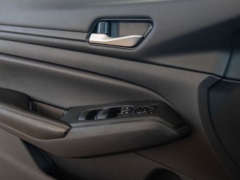 Used 2024 Nissan Altima 2.5 SV image 22