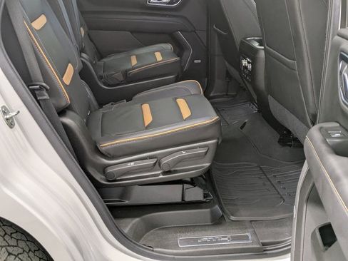 Used 2021 GMC Yukon AT4 w/ Rear Media and Nav Package AWD/4WD image 12