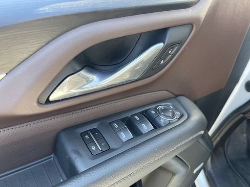 Used 2021 GMC Yukon Denali w/ Denali Ultimate Package AWD/4WD image 24