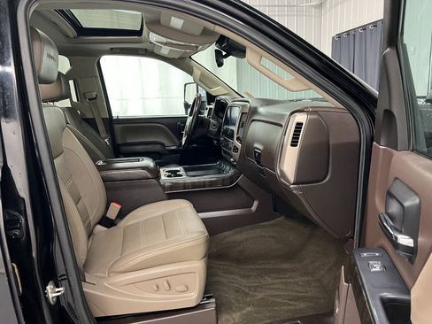 Used 2016 GMC Sierra 2500 Denali w/ Duramax Plus Package AWD/4WD image 11