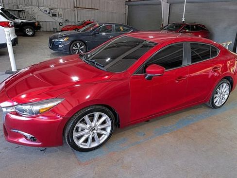 Used 2017 MAZDA MAZDA3 Touring FWD image 1