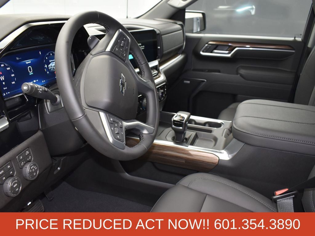 Used 2026 Chevrolet Silverado 1500 RST w/ All Star Edition Plus AWD/4WD image 12