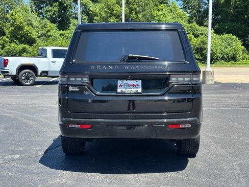 Used 2024 Jeep Grand Wagoneer Series III w/ Rear Seat Video Group 1 AWD/4WD image 4