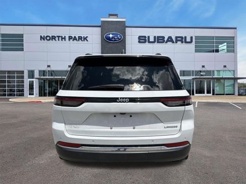 Used 2024 Jeep Grand Cherokee Laredo w/ MOPAR Finishing Package RWD image 4