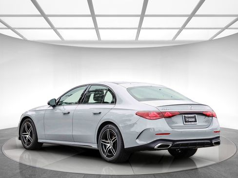 New 2026 Mercedes-Benz E 350 4MATIC Sedan image 2