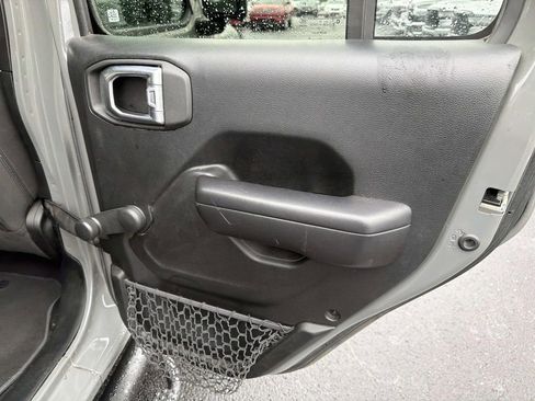 Used 2021 Jeep Wrangler Unlimited Sport image 20