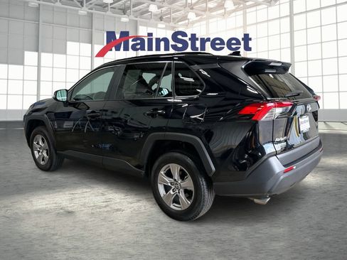 Used 2025 Toyota RAV4 XLE FWD image 3