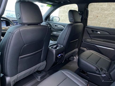 New 2026 Chevrolet Traverse LT image 12