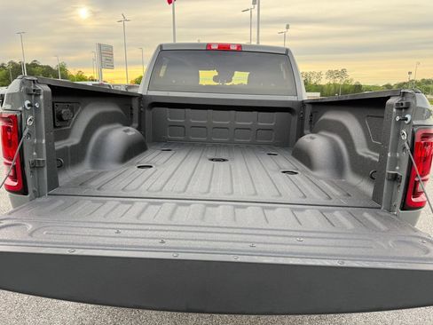 New 2026 RAM 2500 Big Horn AWD/4WD image 24