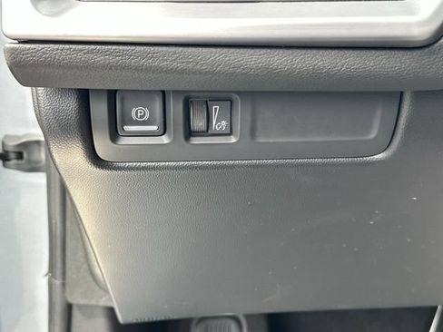 Certified 2025 Cadillac XT4 Premium Luxury FWD image 18