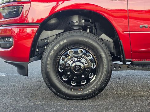 New 2026 RAM 3500 Laramie AWD/4WD image 9
