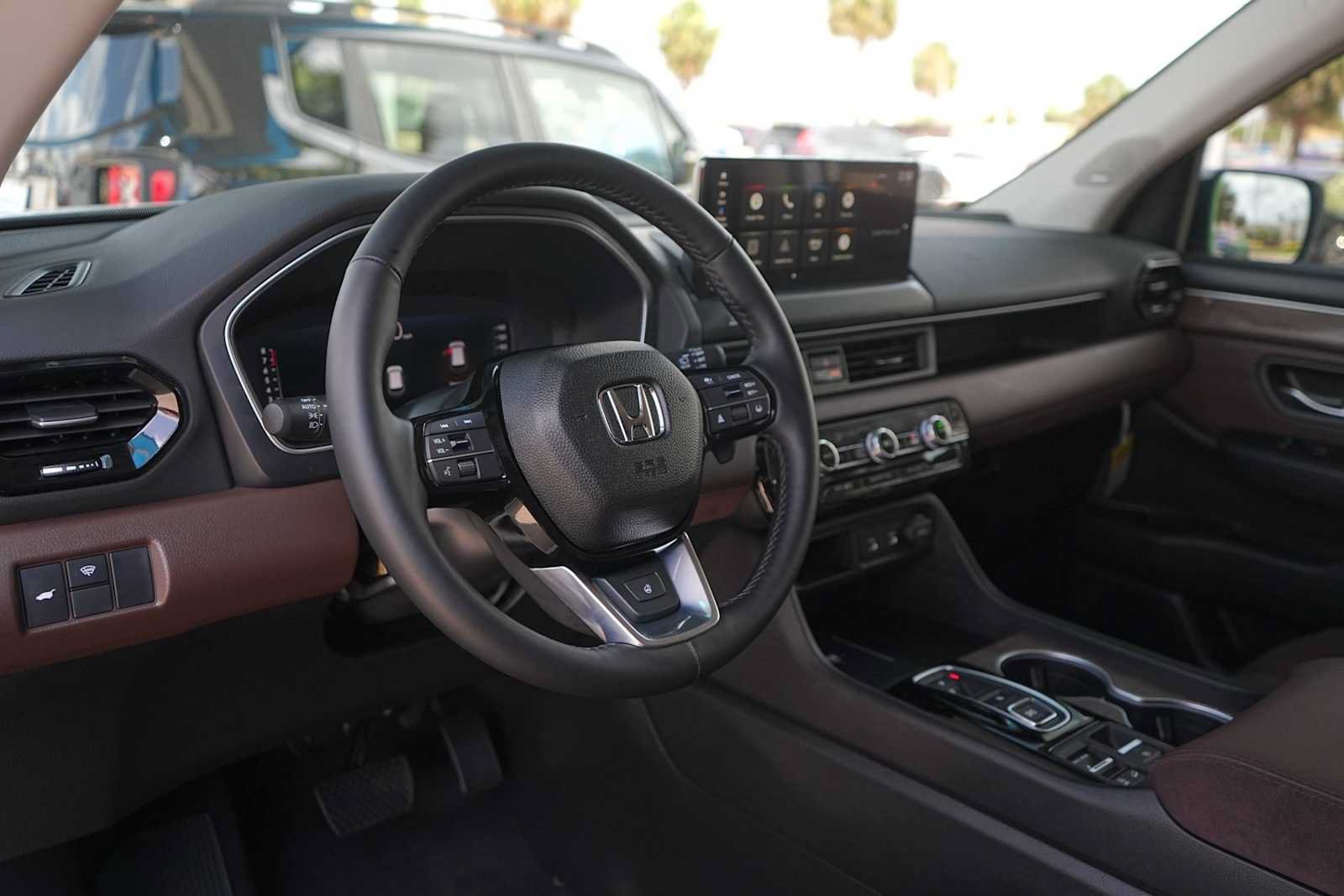 New 2026 Honda Pilot Elite image 2