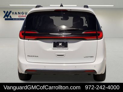 Used 2023 Chrysler Pacifica Limited