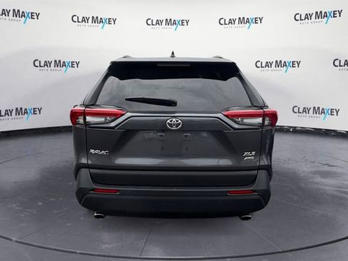 Used 2025 Toyota RAV4 XLE w/ Convenience Package AWD/4WD image 4