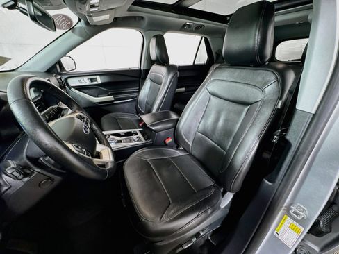 Used 2020 Ford Explorer Limited AWD/4WD image 16