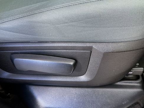 Used 2015 RAM 1500 Express AWD/4WD image 21