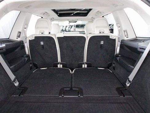 Used 2025 Volvo XC90 B6 Ultra w/ Protection Package image 30