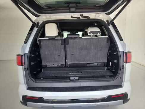 Used 2023 Toyota Sequoia Capstone RWD image 9