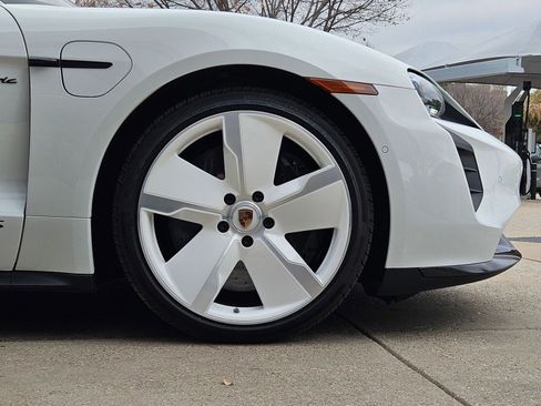 Used 2020 Porsche Taycan Turbo S image 11