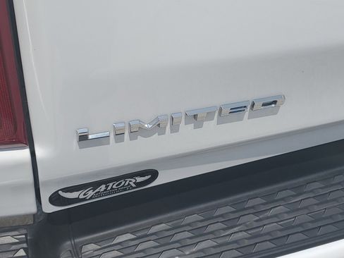 Used 2024 RAM 1500 Limited w/ Body Color Bumper Group image 8