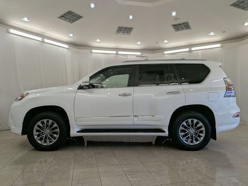 Used 2018 Lexus GX 460 Luxury w/ Preferred Accessory Package AWD/4WD image 5