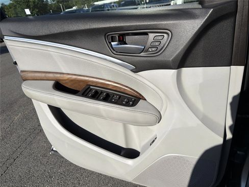Used 2020 Acura MDX SH-AWD w/ Technology Package image 18