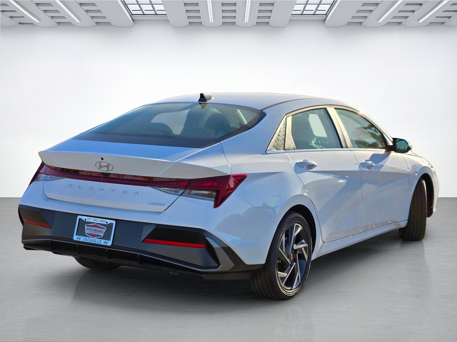 New 2026 Hyundai Elantra Limited FWD image 3