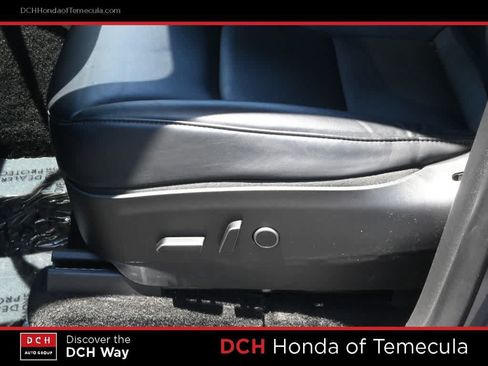 Used 2022 Tesla Model Y Performance AWD/4WD image 16