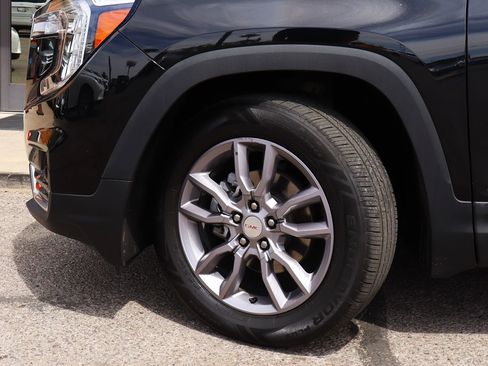 Used 2023 GMC Terrain SLT AWD/4WD image 5