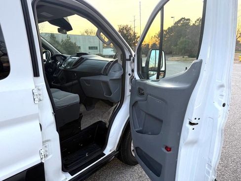Used 2015 Ford Transit 350 XLT RWD image 16