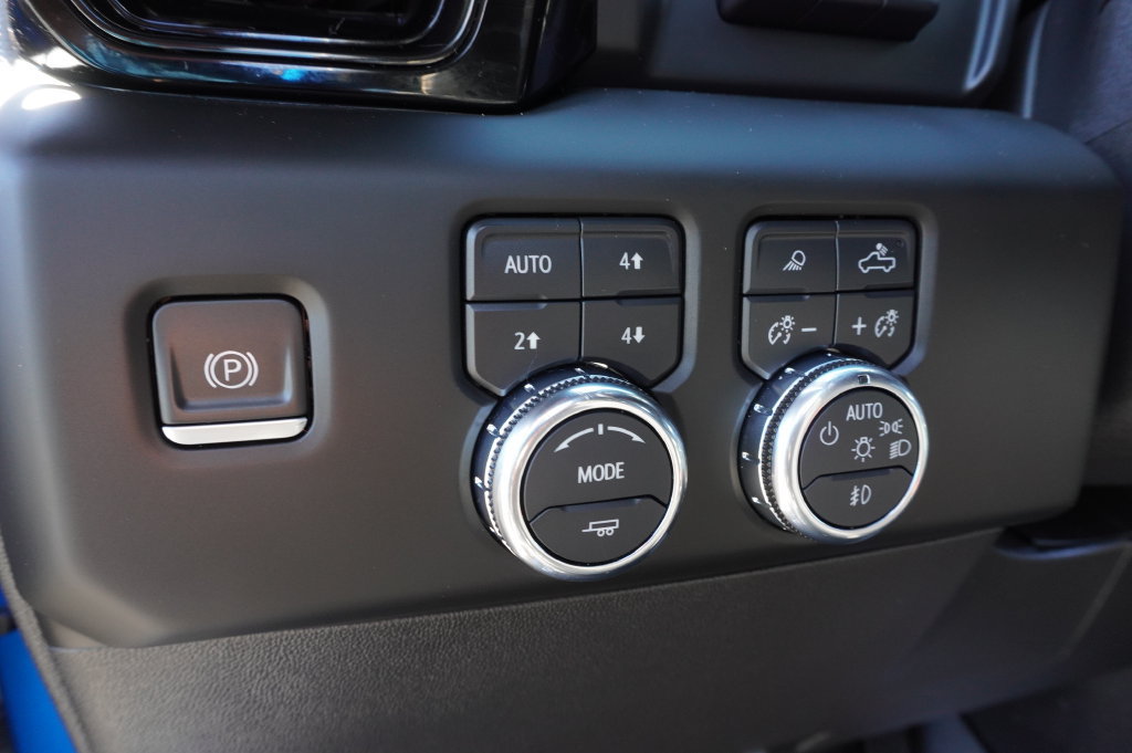 Used 2023 GMC Sierra 1500 AT4X AWD/4WD image 24