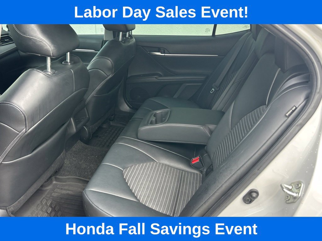 Used 2022 Toyota Camry SE FWD image 11