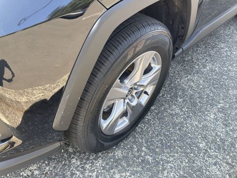 Certified 2025 Toyota RAV4 XLE AWD/4WD image 9