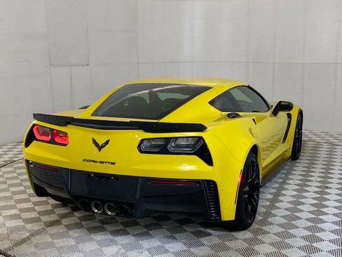 Used 2019 Chevrolet Corvette Z06 RWD image 11