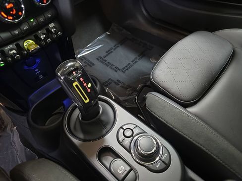 Used 2024 MINI Cooper SE image 26