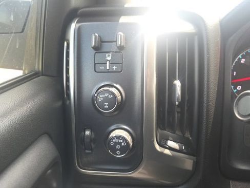 Used 2018 Chevrolet Silverado 1500 LT w/ True North Edition AWD/4WD image 22