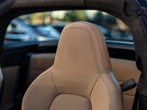 Certified 2024 Porsche 911 Targa 4S image 43