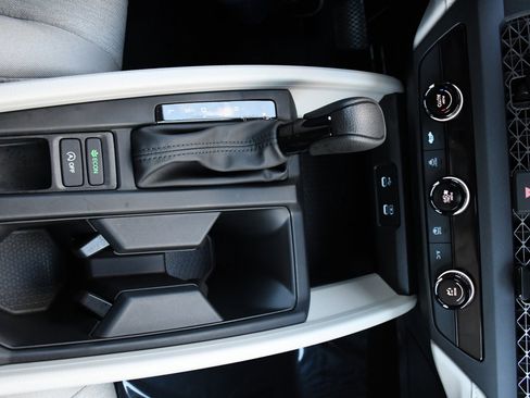 Used 2025 Honda Accord LX image 13