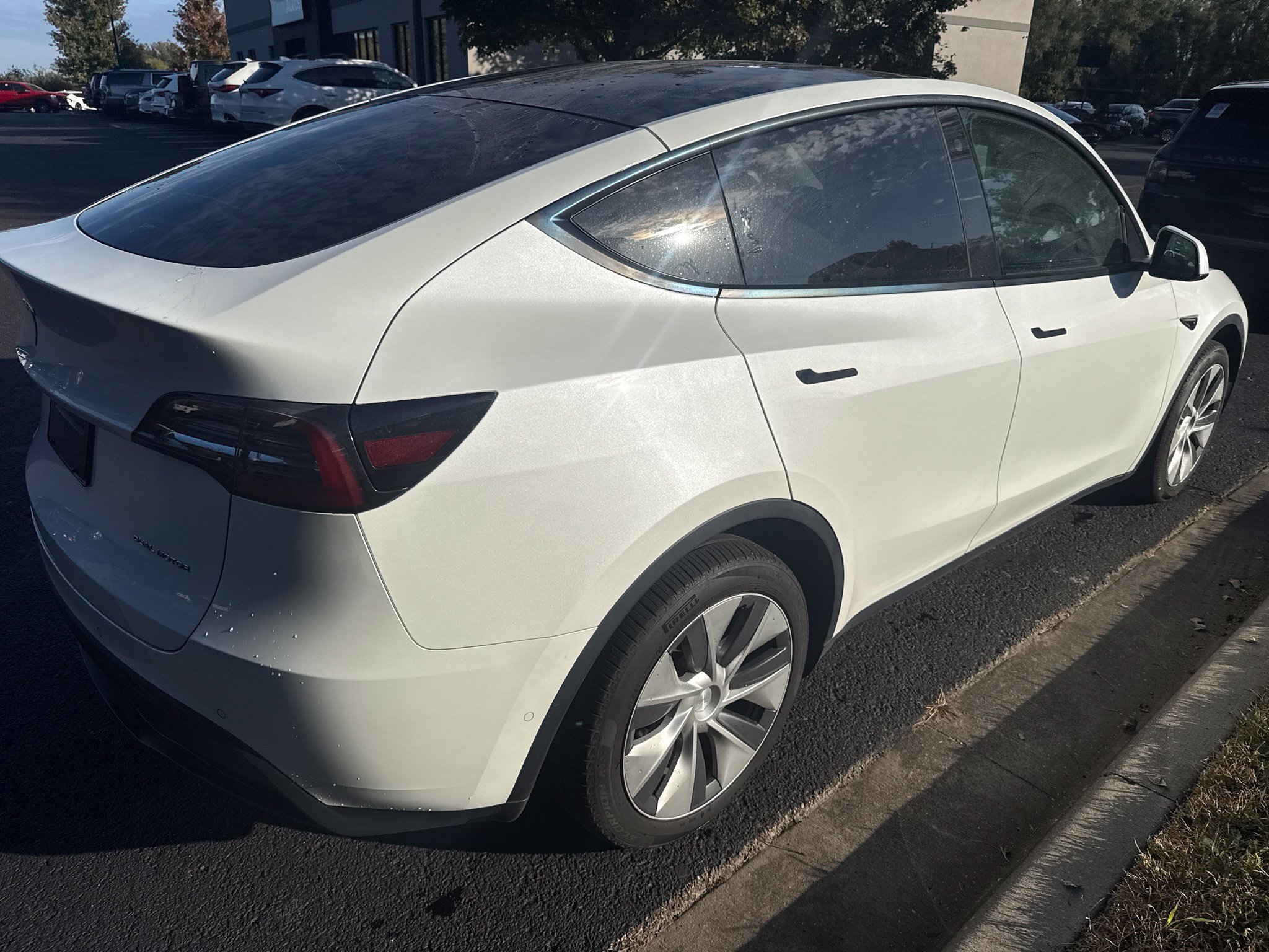 Used 2021 Tesla Model Y Long Range AWD/4WD image 5