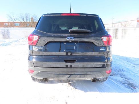 Used 2019 Ford Escape SE image 7
